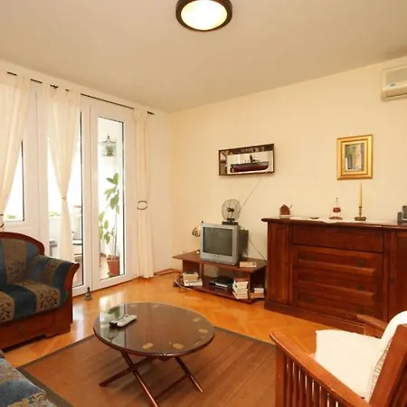 Apartment With Wifi - 8600